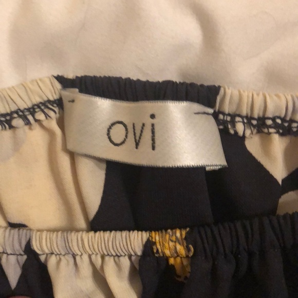 Floral Top - Picture 2 of 5